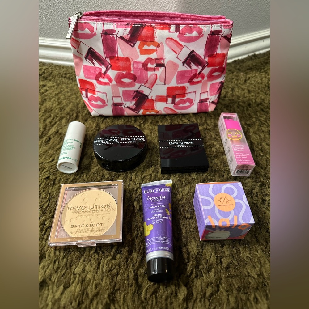 New 8 Piece Makeup and Beauty Bundle- Clinique bag, Drunk Elephant, Crème Shop…